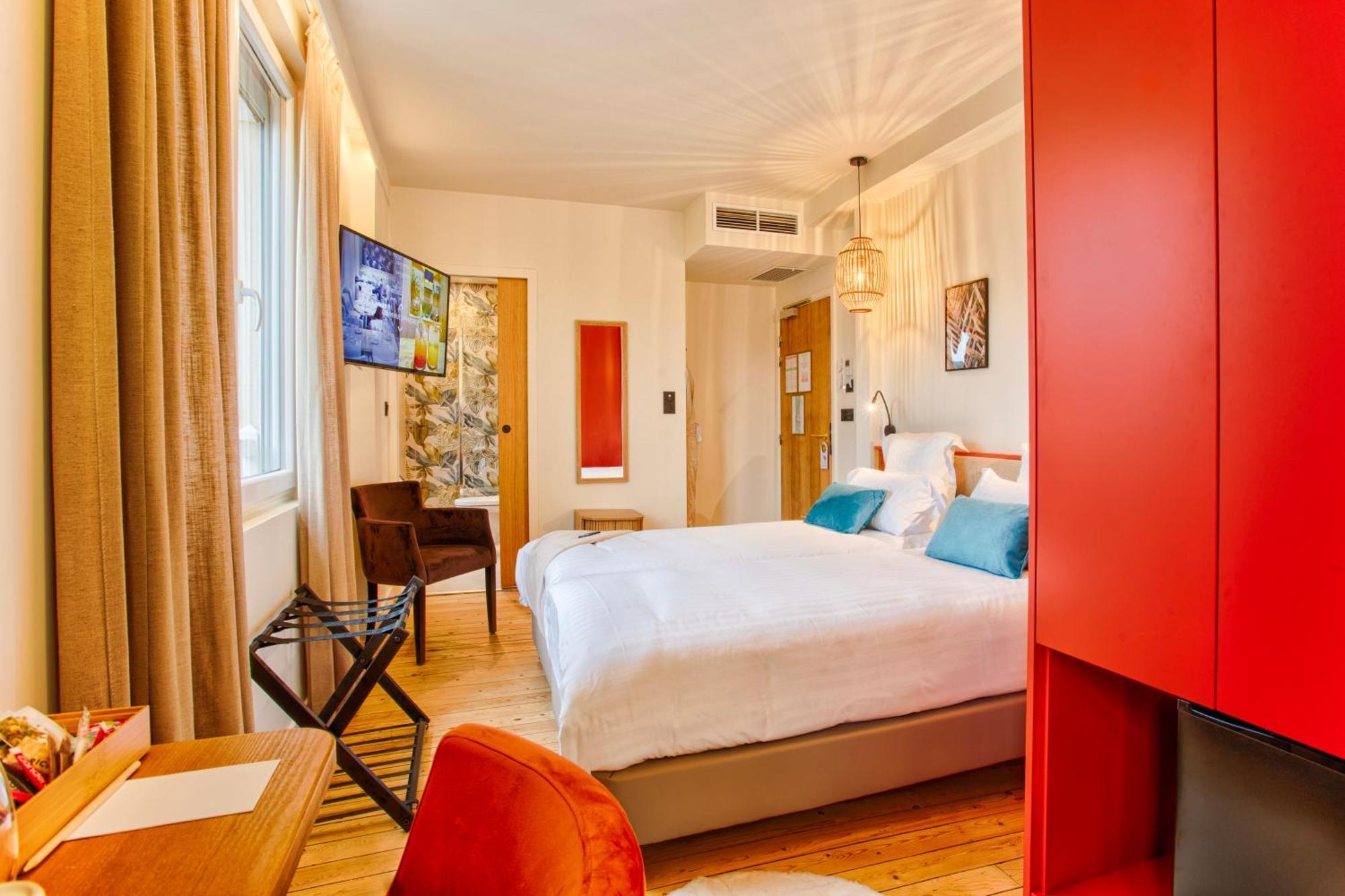 Large Double Room,1543321681:JPEG